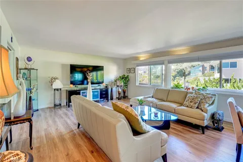 $2,498,000 | 31561 Table Rock Drive, Unit 418, Laguna Beach, CA 92651