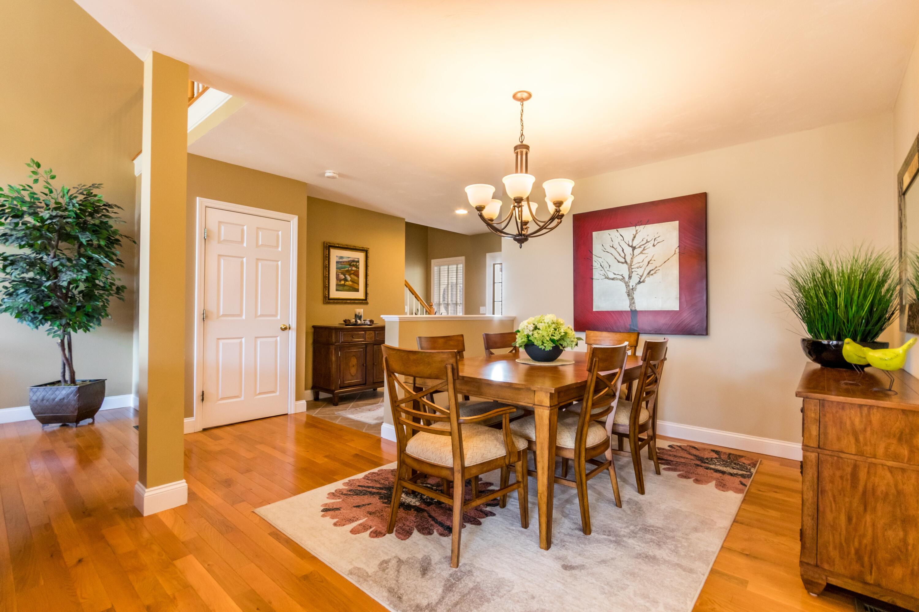 36 Turnberry Road, Unit 36 Buzzards Bay, MA 02532 - Photo 8 of 41 Dining area