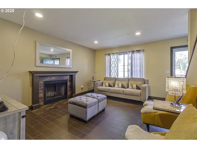 $479,000 | 4422 Southwest Appletree Place, Beaverton, OR 97078