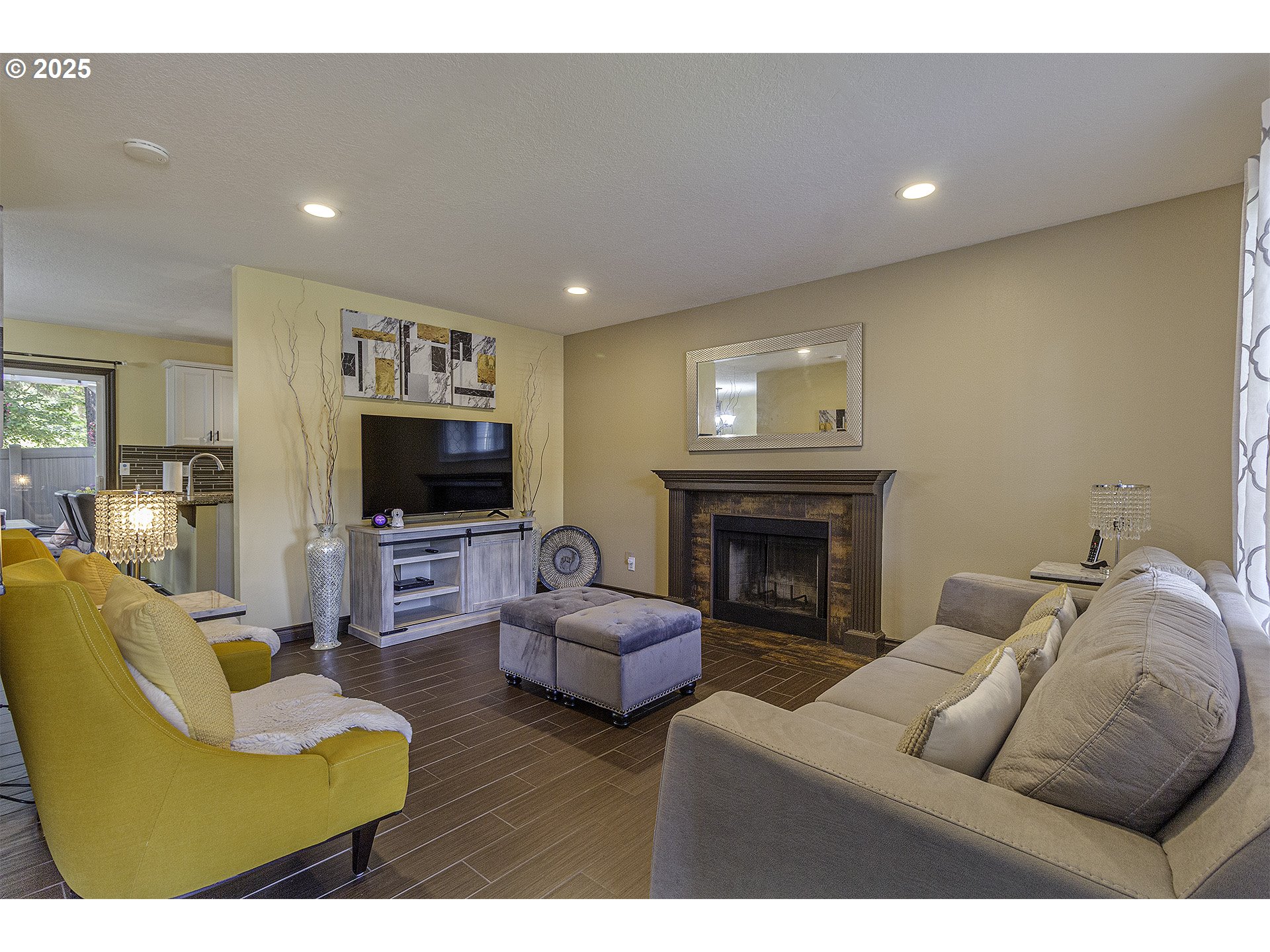 4422 Southwest Appletree Place Beaverton, OR 97078 - Photo 5 of 32