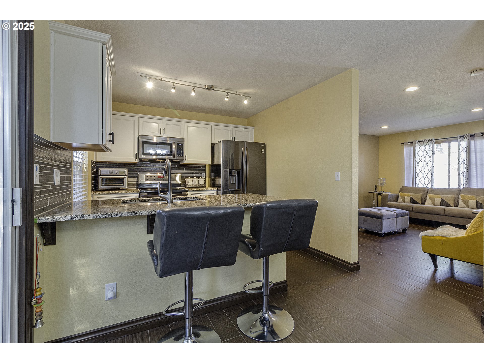 4422 Southwest Appletree Place Beaverton, OR 97078 - Photo 8 of 32