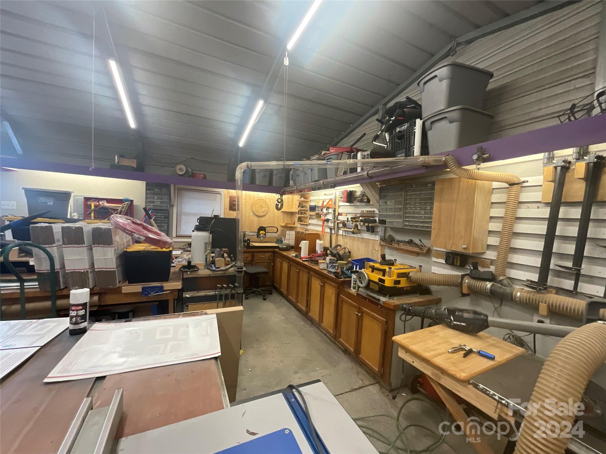 900 Jim Elliott Road Shelby, NC 28150 - Photo 27 of 29 a kitchen with lots of counter top space