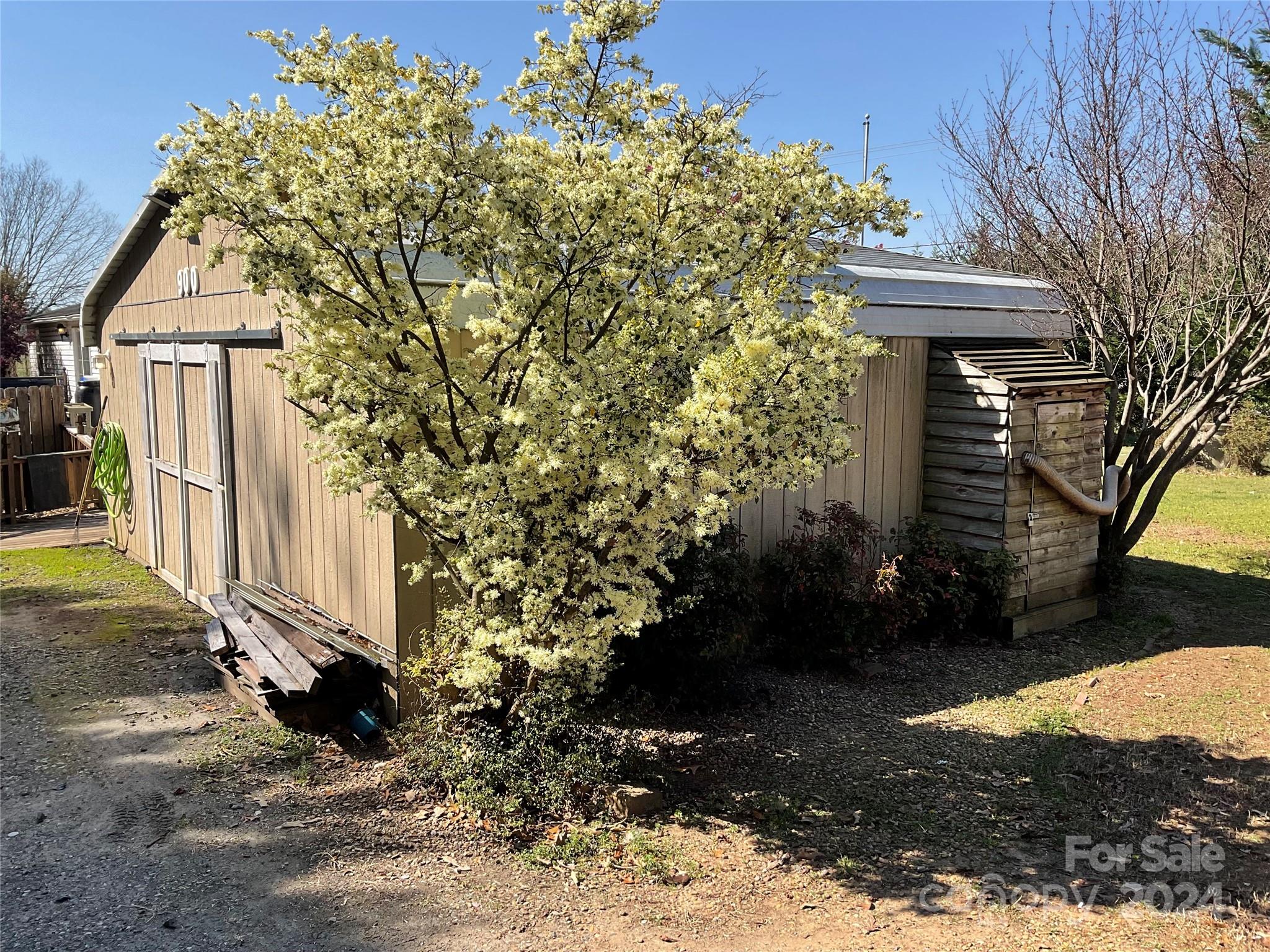900 Jim Elliott Road Shelby, NC 28150 - Photo 3 of 29 a view of a entrance gate of the house