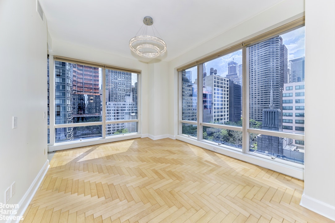 845 United Nations Plaza, Unit 12E Manhattan, NY 10017 - Photo 5 of 8