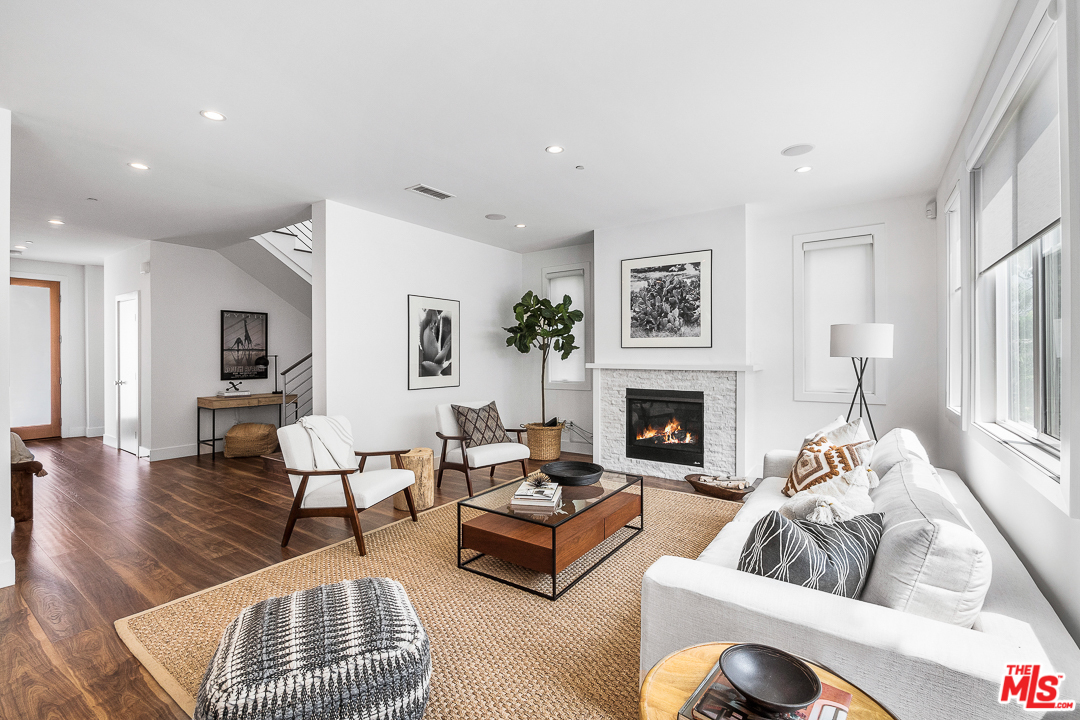 11304 Segrell Way Culver City, CA 90230 - Photo 11 of 29