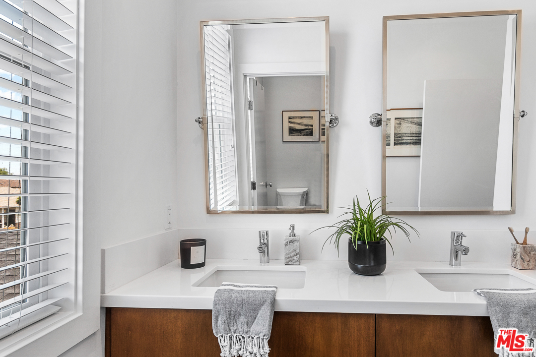 11304 Segrell Way Culver City, CA 90230 - Photo 18 of 29