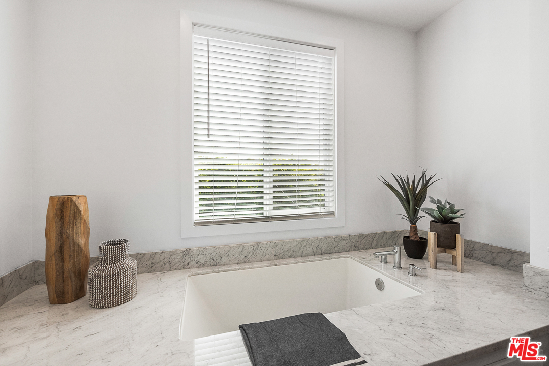 11304 Segrell Way Culver City, CA 90230 - Photo 20 of 29