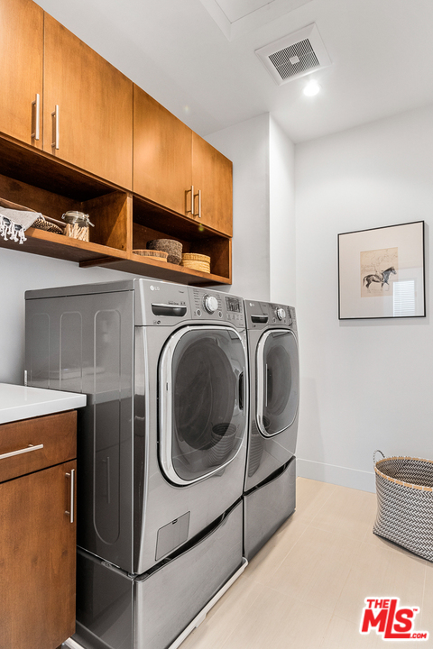 11304 Segrell Way Culver City, CA 90230 - Photo 22 of 29