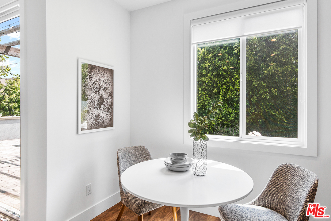 11304 Segrell Way Culver City, CA 90230 - Photo 7 of 29