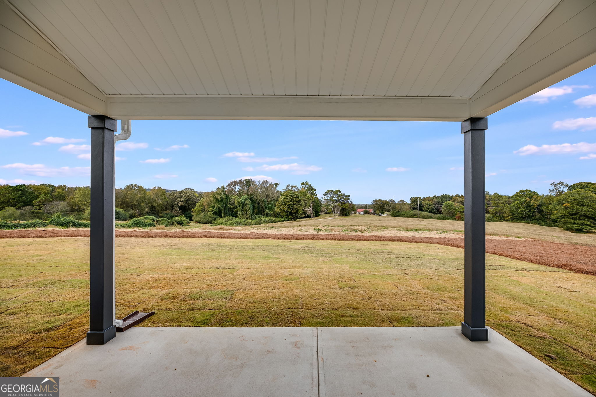 12 Stewart Road Roopville, GA 30170 - Photo 39 of 48 a view of an ocean and a mountain