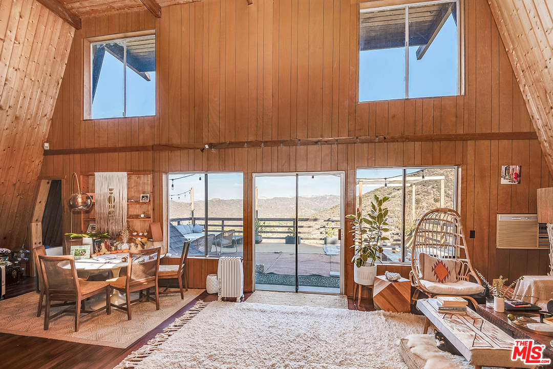 25260 Piuma Road Calabasas, CA 91302 - Photo 14 of 28 Gallery Image 14
