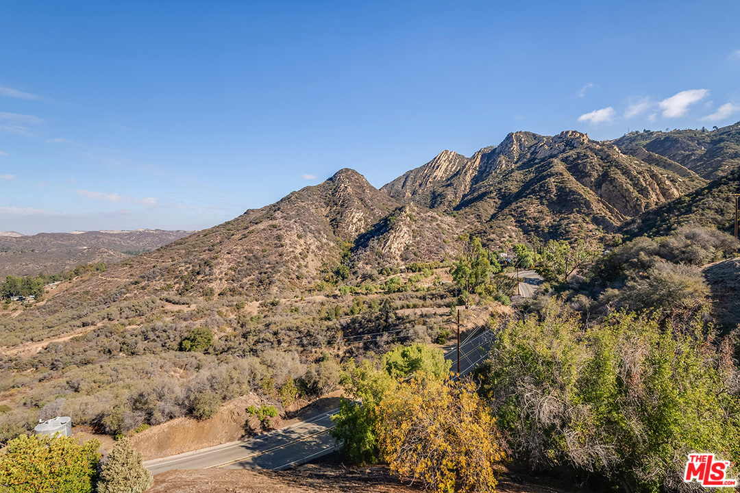 25260 Piuma Road Calabasas, CA 91302 - Photo 9 of 28 Gallery Image 9