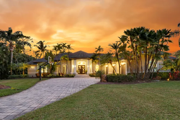 $2,200,000 | 18512 Southeast Old Trail Drive, Jupiter, FL 33478