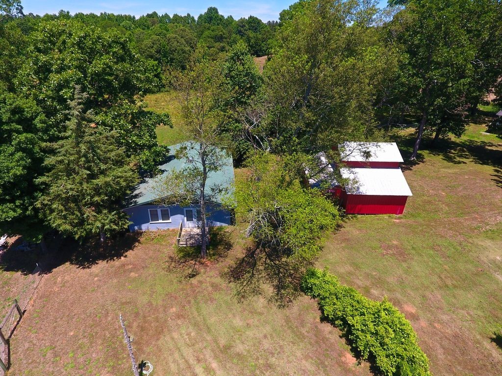 430 Tribble Road Townville, SC 29689 - Photo 4 of 10 Gallery Image 4