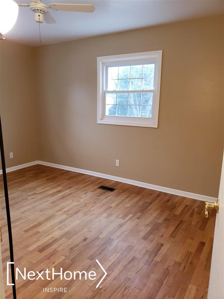 5105 North Georgetown Road Grand Blanc, MI 48439 - Photo 30 of 40 21551216-29.JPG