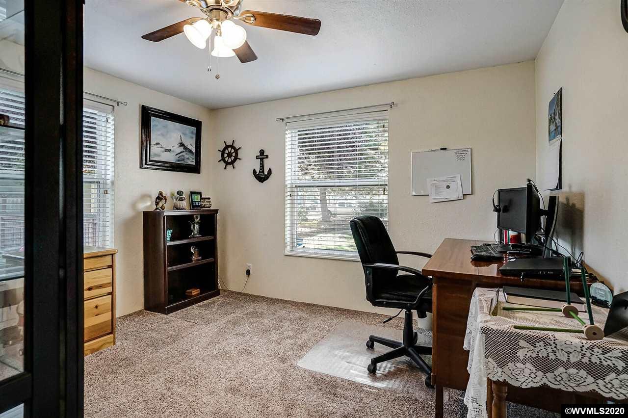 335 Clover Ridge Road Northeast Albany, OR 97322 - Photo 26 of 34