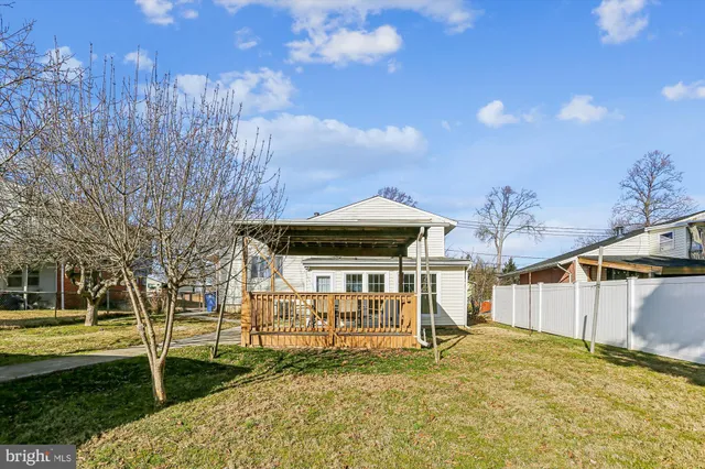 $3,200 | 4106 Ferrara Drive, Silver Spring, MD 20906