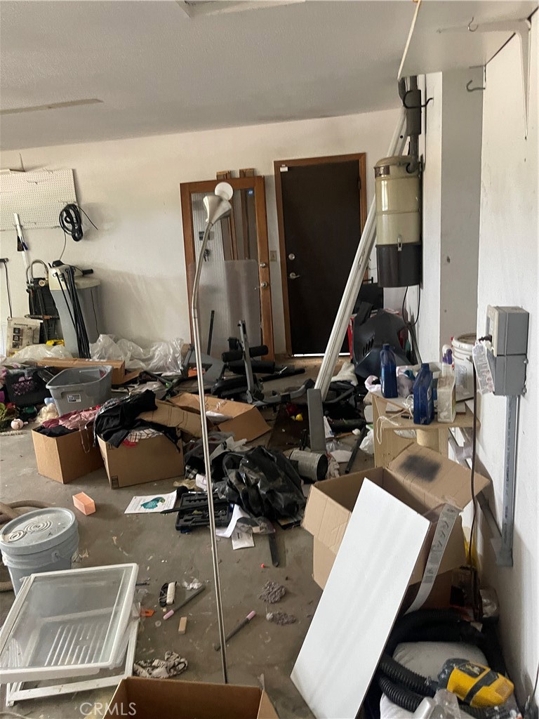 23859 Papago Road Apple Valley, CA 92307 - Photo 32 of 32 a room with gym equipment