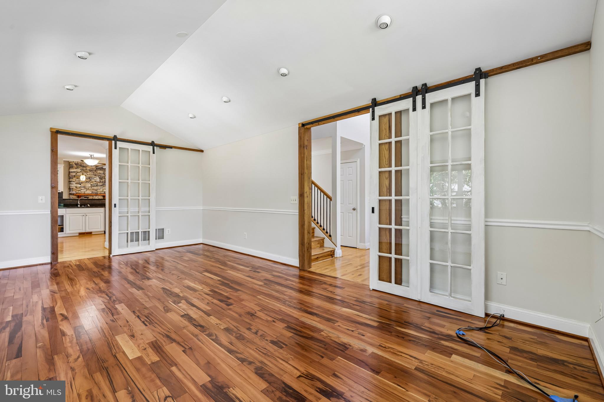683 Powhatan Beach Road Pasadena, MD 21122 - Photo 12 of 70 Dining Room