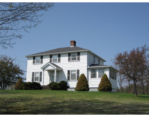44 Benjamin Road Shirley, MA 01464 - Photo 1 of 12 Gallery Image 1