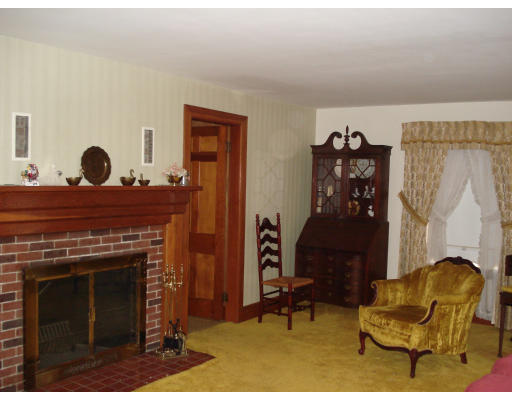44 Benjamin Road Shirley, MA 01464 - Photo 10 of 12 Gallery Image 10