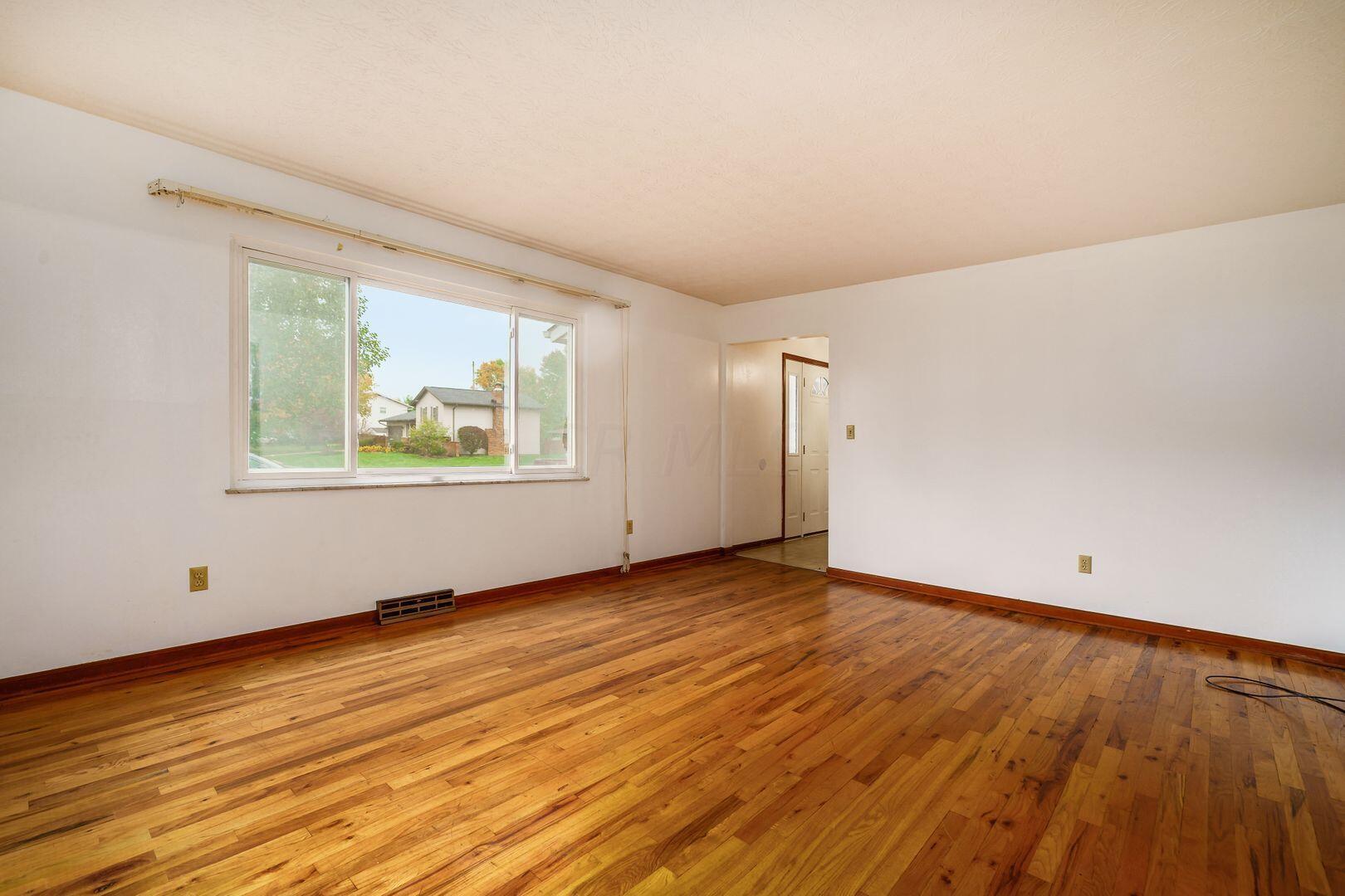 5543 Durrell Road Columbus, OH 43229 - Photo 18 of 28 Gallery Image 18