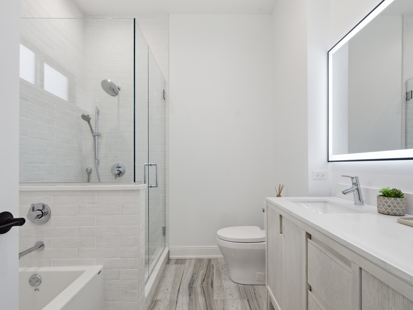 2471 North Clybourn Avenue, Unit 3 Chicago, IL 60614 - Photo 16 of 32