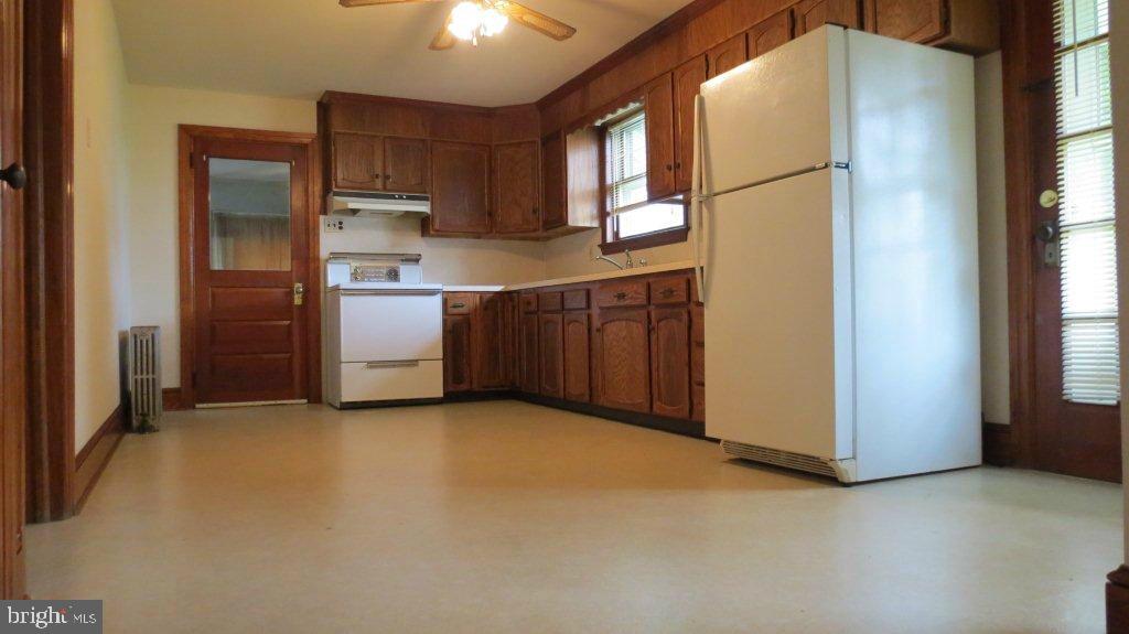 1090 Georgetown Road Paradise, PA 17562 - Photo 6 of 15