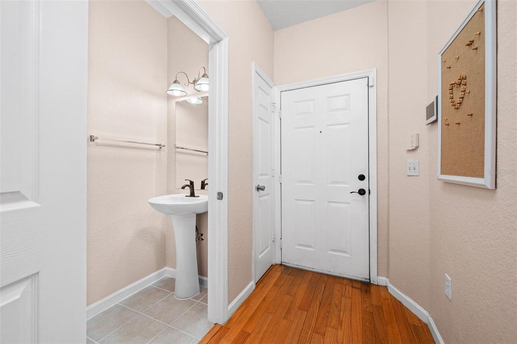 5065 Northwest 45th Road, Unit 102 Gainesville, FL 32606 - Photo 10 of 34