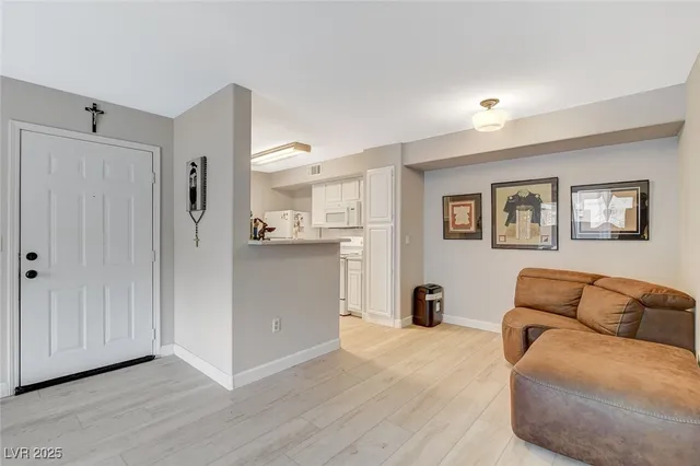 $1,200 | 555 East Silverado Ranch Boulevard, Unit 1172, Las Vegas, NV 89183