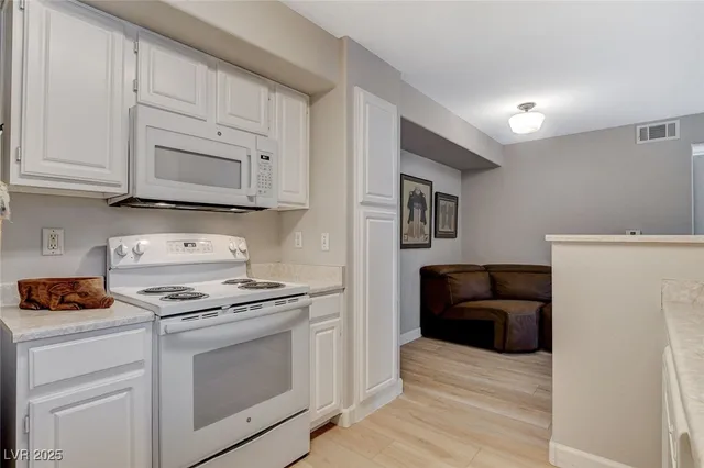 $1,200 | 555 East Silverado Ranch Boulevard, Unit 1172, Las Vegas, NV 89183