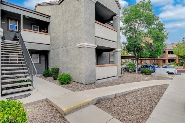 $1,200 | 555 East Silverado Ranch Boulevard, Unit 1172, Las Vegas, NV 89183
