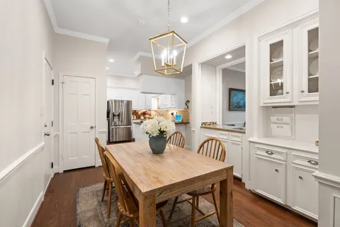 $695,000 | 6734 Vanderbilt Street, Unit 8, Houston, TX 77005