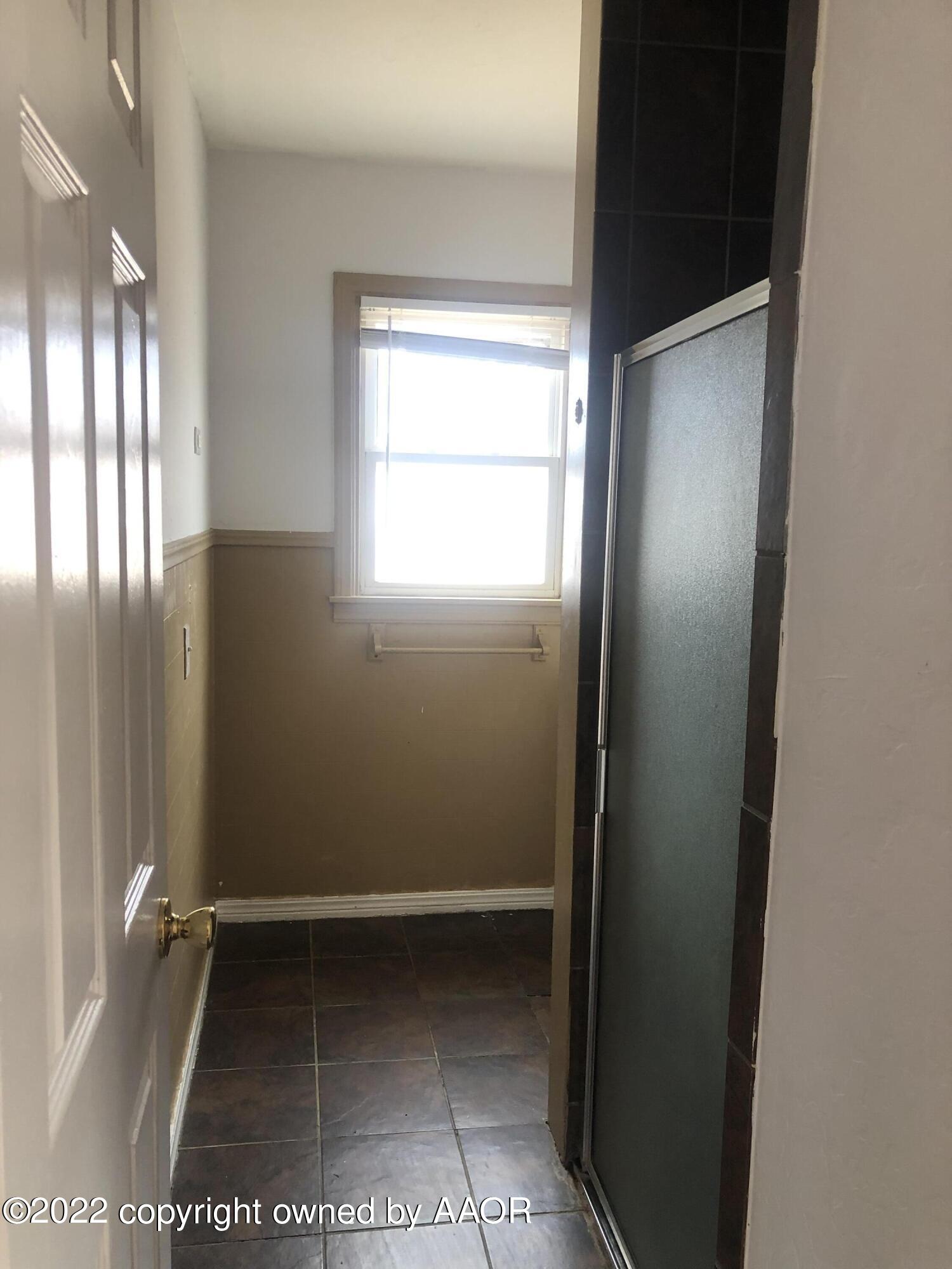 4110 South Polk Street Amarillo, TX 79110 - Photo 8 of 13 a view of an empty room