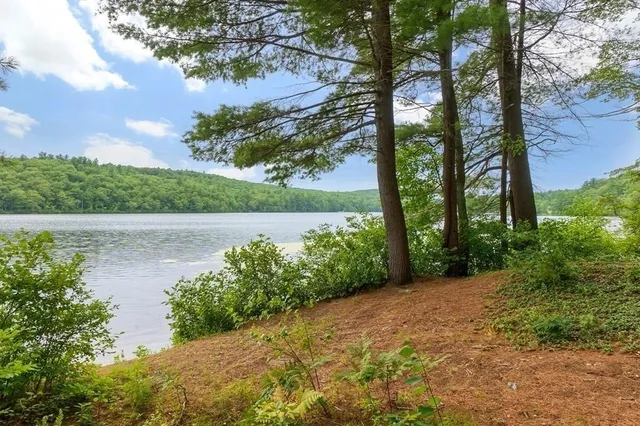 $1,600 | 50 Browning Pond Circle, Unit A, Spencer, MA 01562