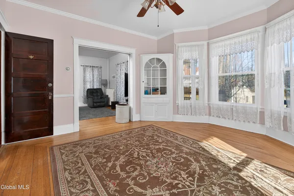 $545,000 | 484 Kenwood Avenue, Bethlehem, NY 12054