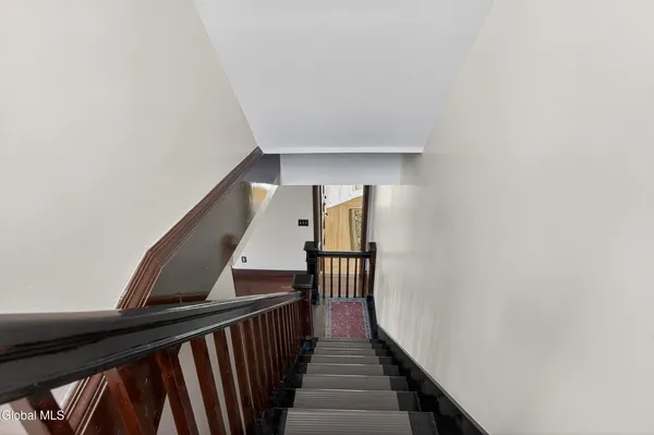 $545,000 | 484 Kenwood Avenue, Bethlehem, NY 12054