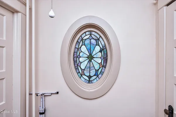 $545,000 | 484 Kenwood Avenue, Bethlehem, NY 12054