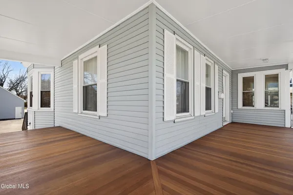 $545,000 | 484 Kenwood Avenue, Bethlehem, NY 12054