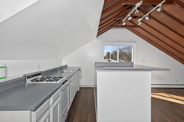 $545,000 | 484 Kenwood Avenue, Bethlehem, NY 12054