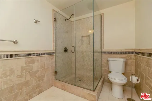 $3,990 | 121 South Hope Street, Unit 505, Los Angeles, CA 90012