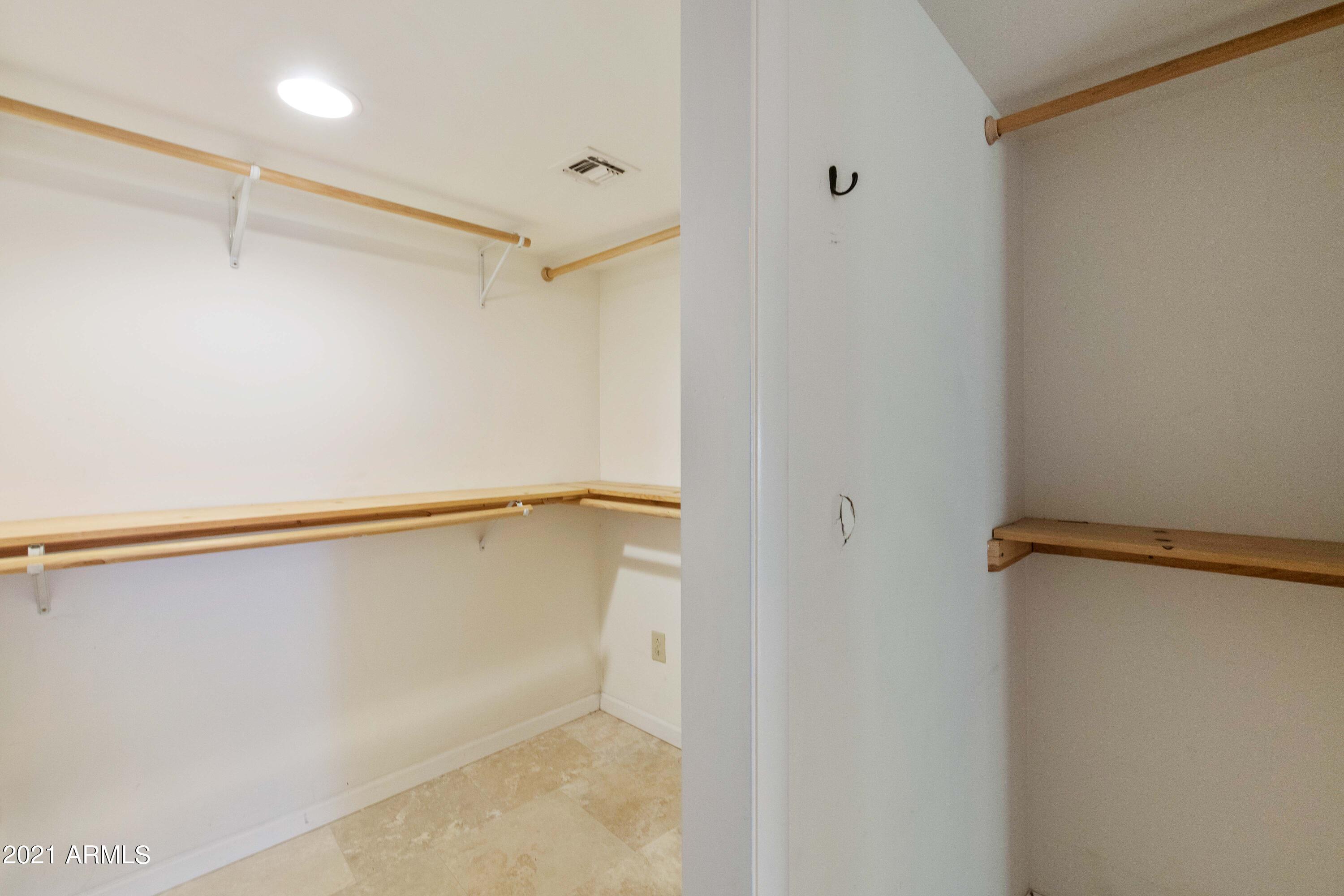 4473 South Basha Road Chandler, AZ 85248 - Photo 25 of 87 Master Walk-in Closset