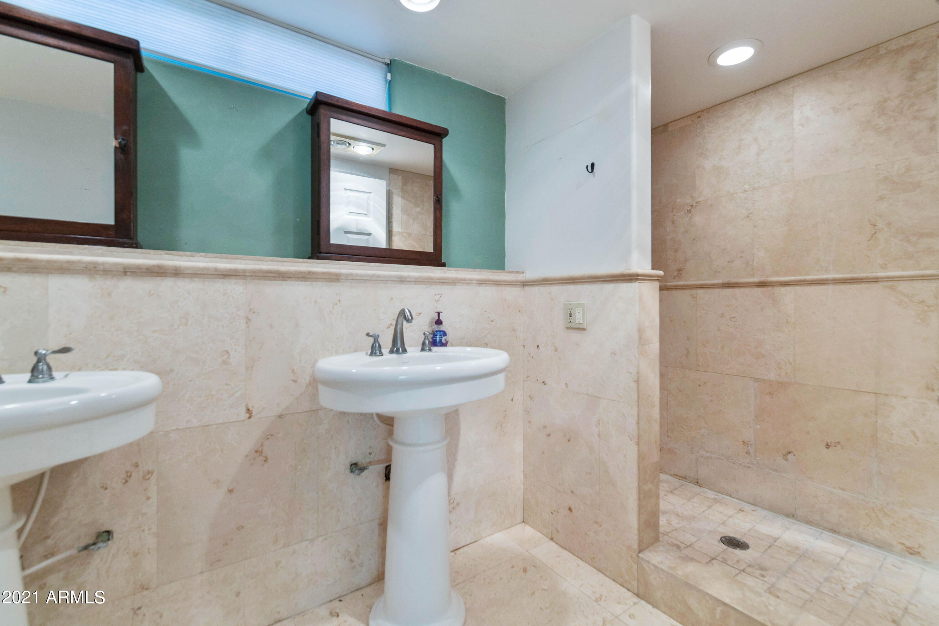 4473 South Basha Road Chandler, AZ 85248 - Photo 28 of 87 Master Bathroom