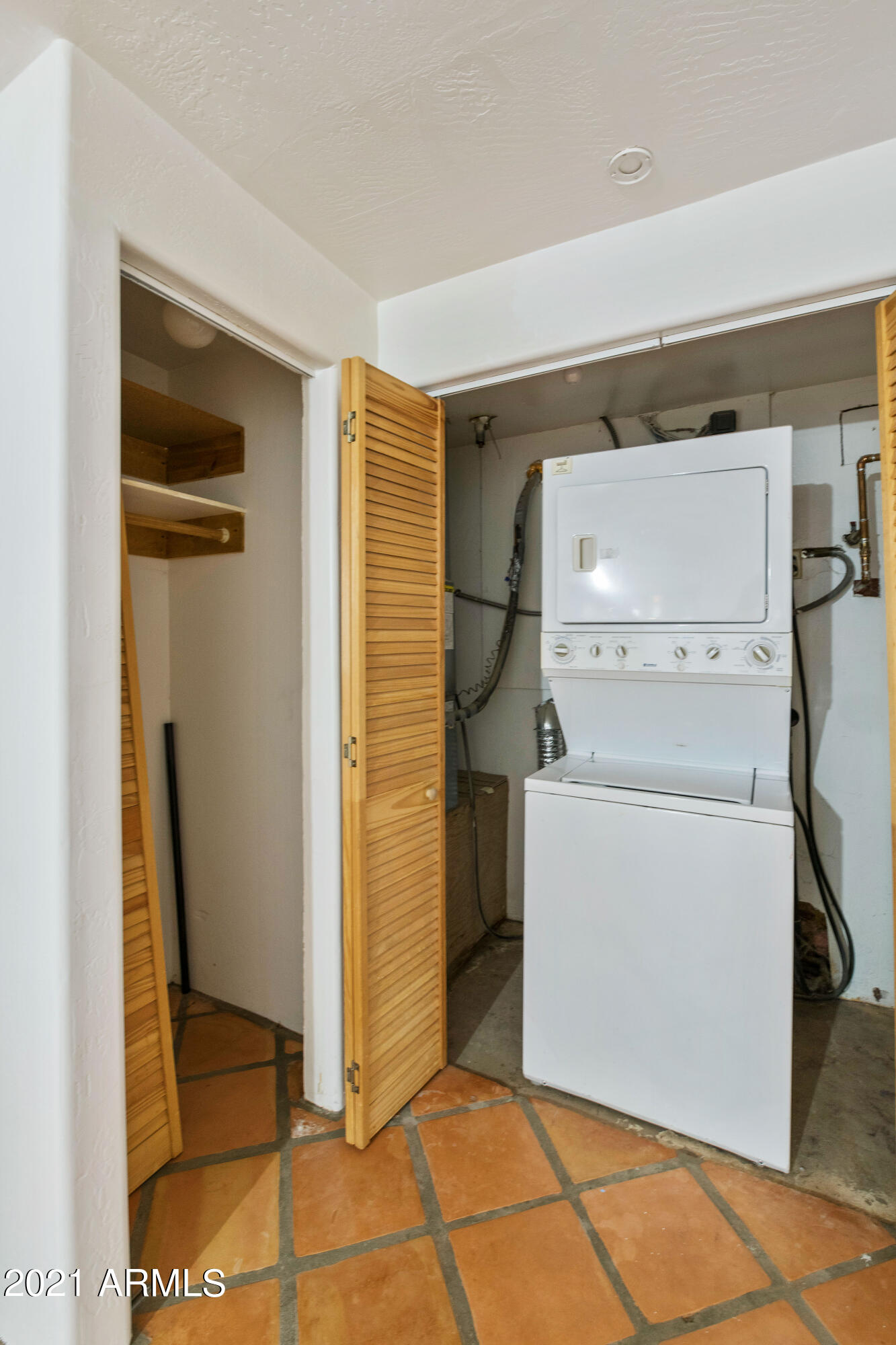 4473 South Basha Road Chandler, AZ 85248 - Photo 66 of 87 Casita Laundry