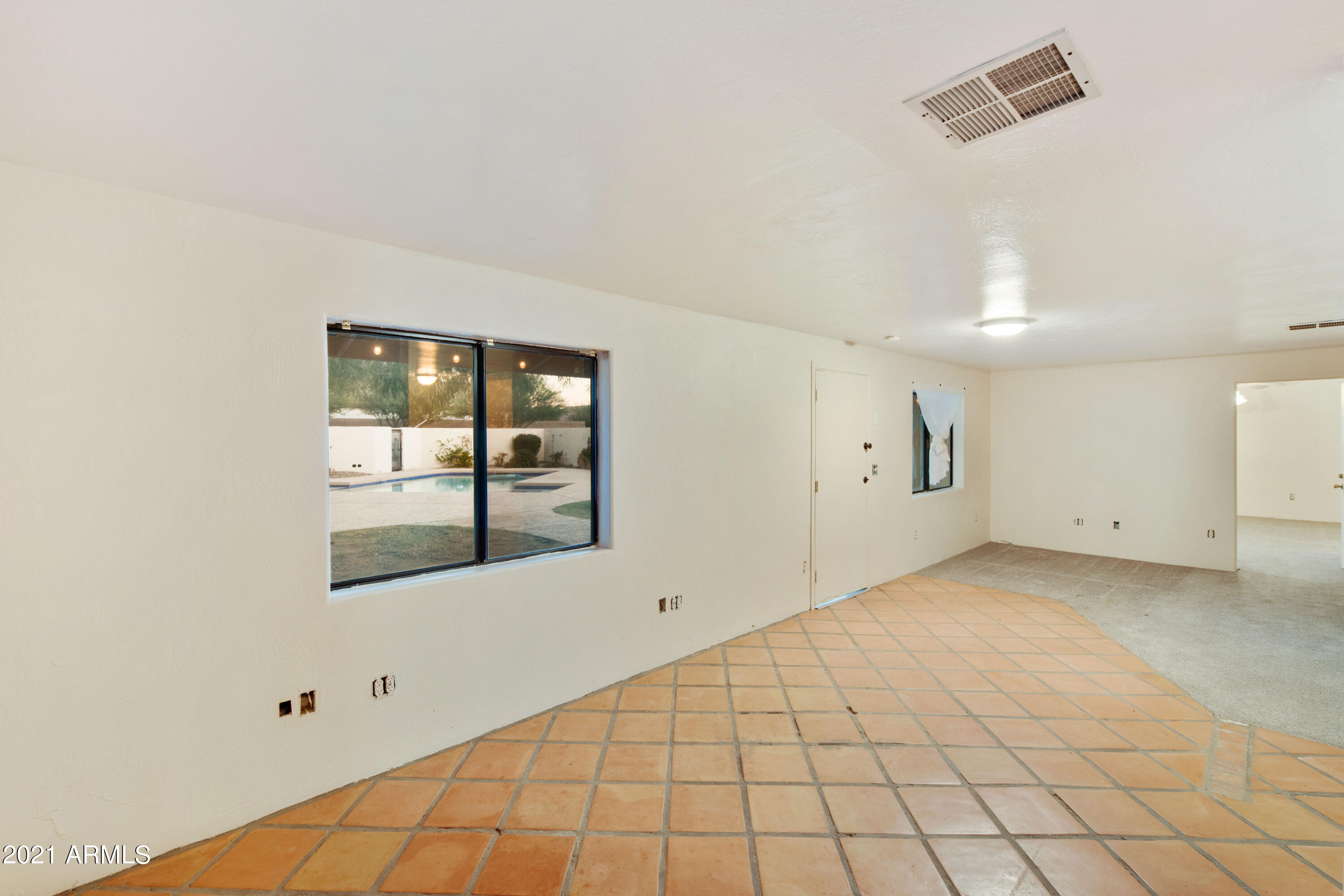 4473 South Basha Road Chandler, AZ 85248 - Photo 68 of 87 Casita Entrance/Dining