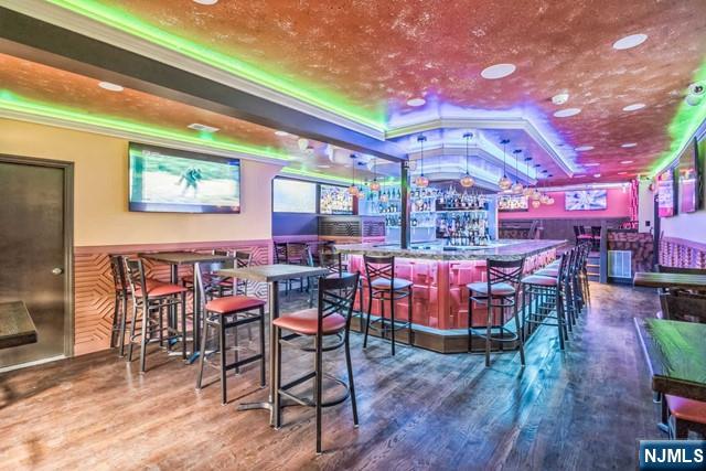 541 Union Avenue Paterson, NJ 07522 - Photo 4 of 28 a view of a chairs and tables in a patio