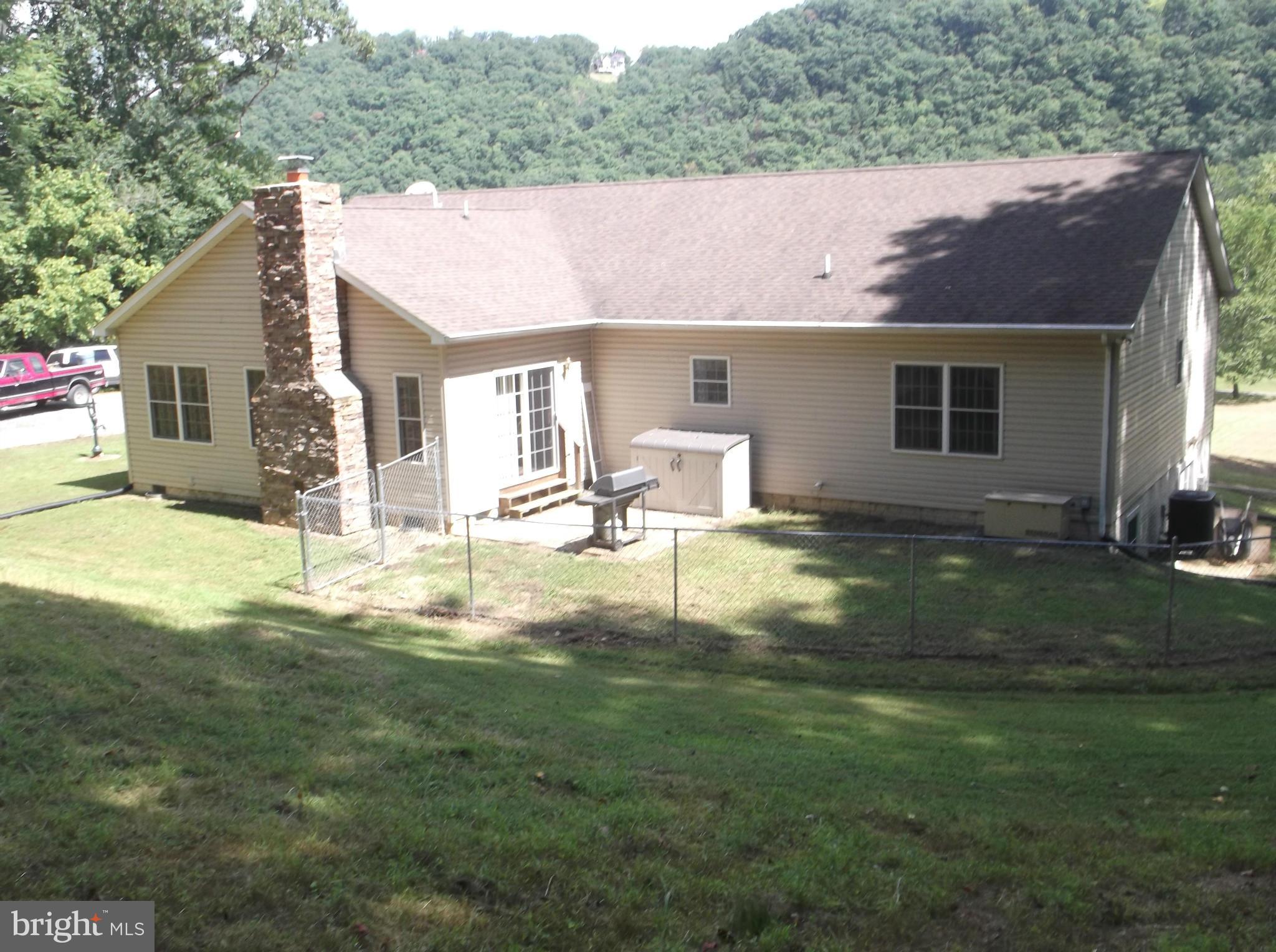 1144 John Rissler Road Charles Town, WV 25414 - Photo 27 of 30 Exterior (Rear)