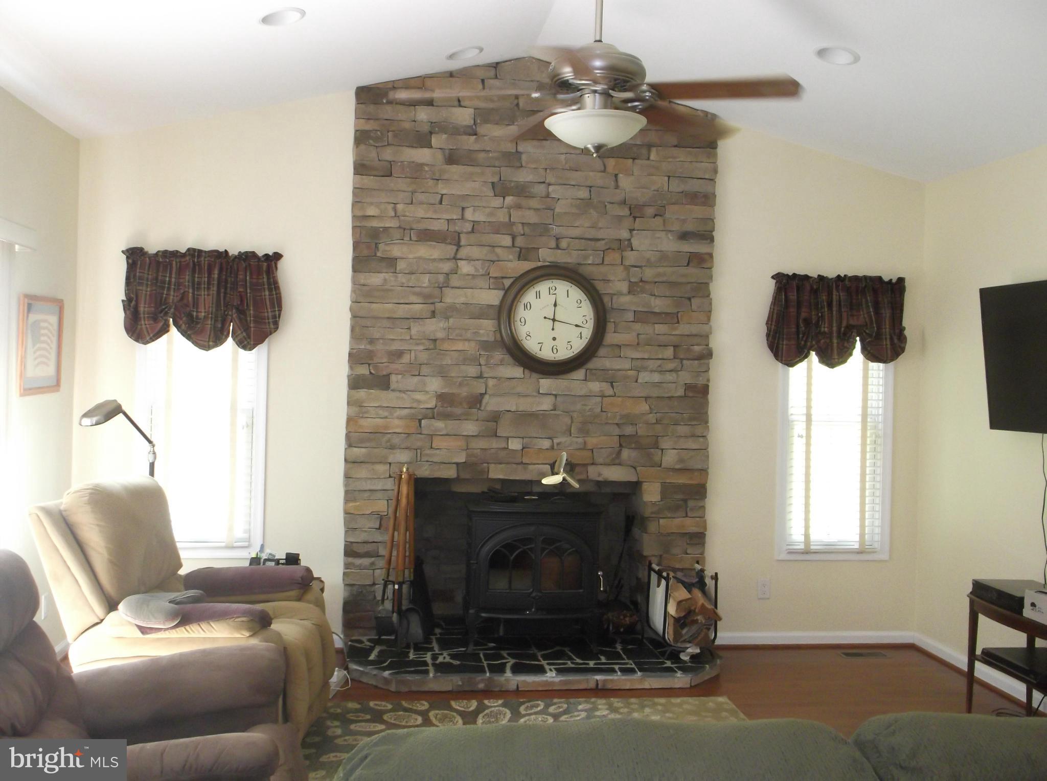 1144 John Rissler Road Charles Town, WV 25414 - Photo 4 of 30 Family Room