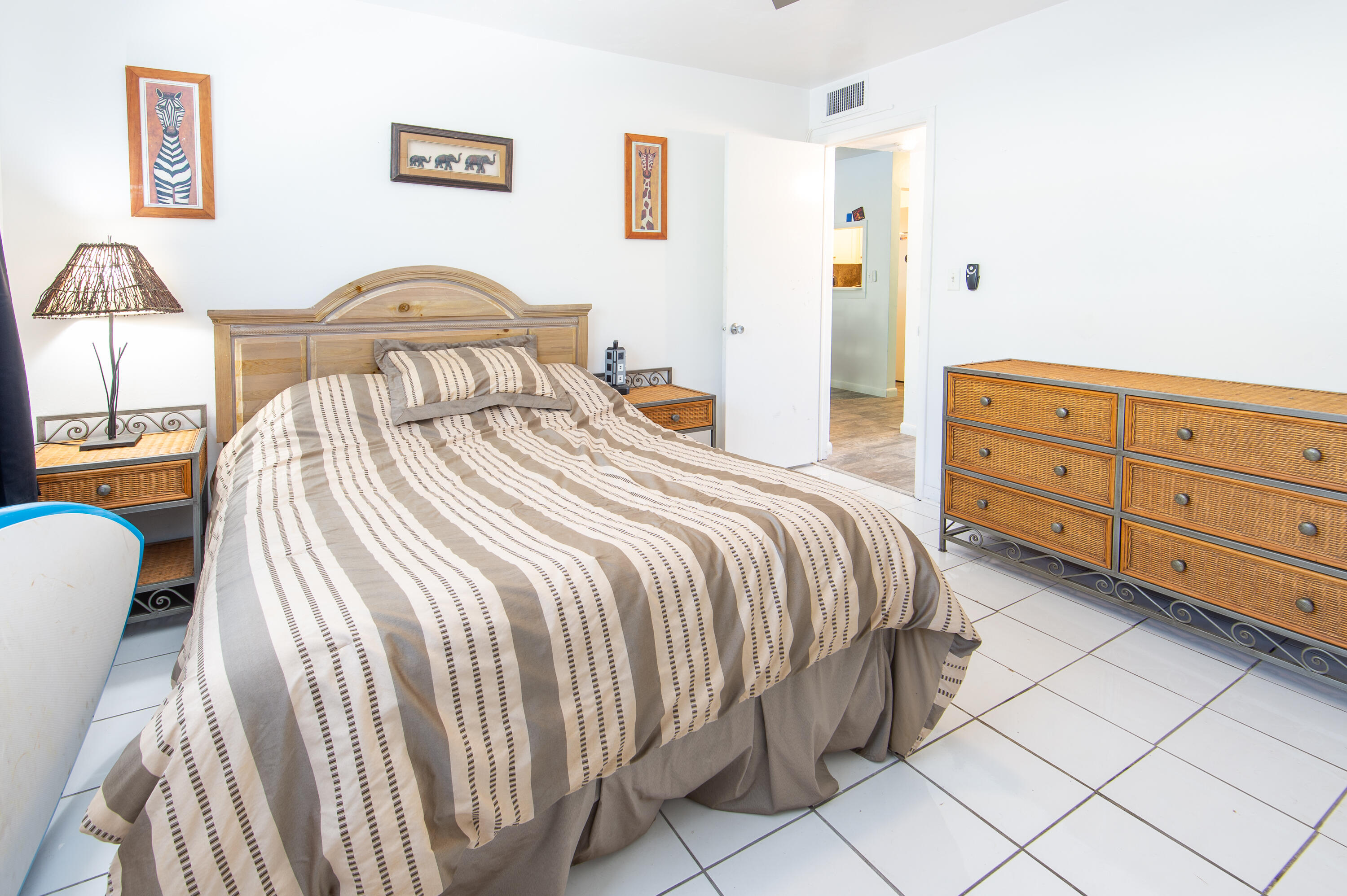 605 Sombrero Beach Road, Unit 104 Marathon, FL 33050 - Photo 16 of 21 SPP_3063-HDR