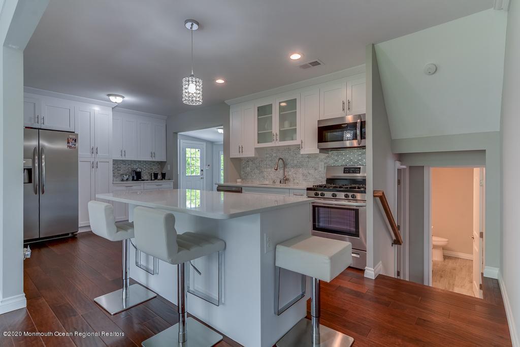 654 Colts Neck Road Freehold, NJ 07728 - Photo 9 of 29 654 Colts Neck Rd